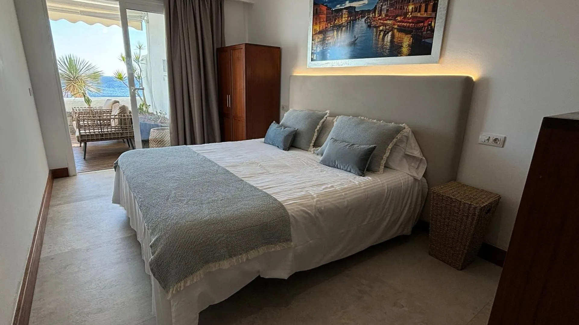 Costa Teguise Luxury First Line Apartment Spagna