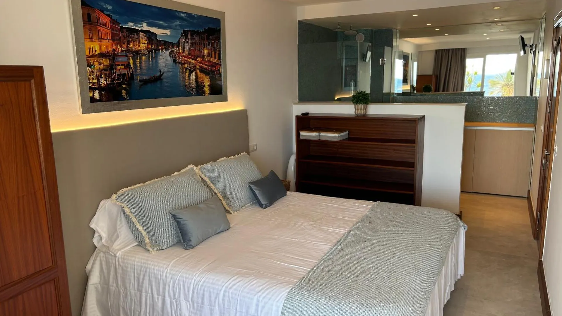 Costa Teguise Luxury First Line Apartment Costa Teguise
